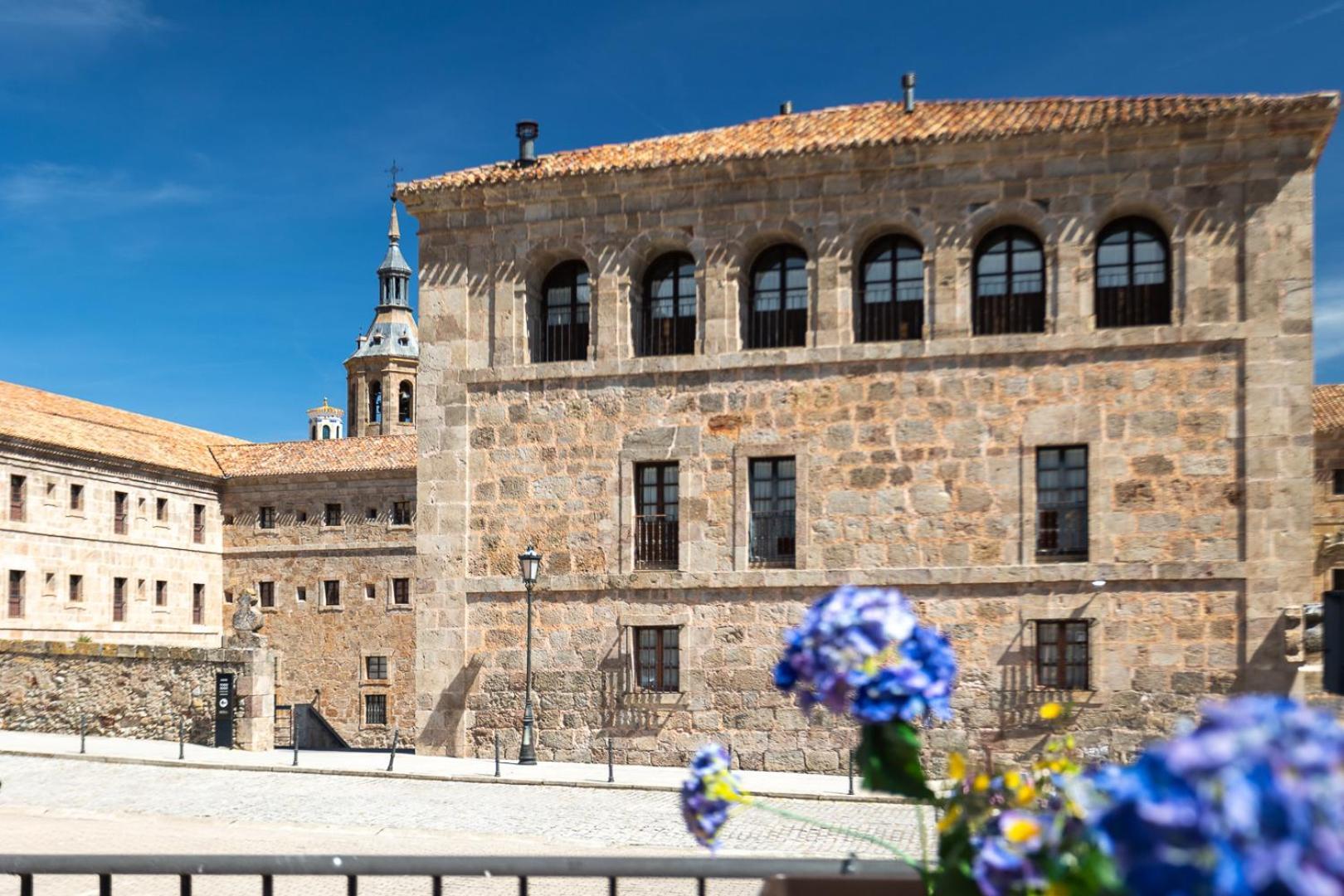Hosteria Del Monasterio De San Millan San Millán de la Cogolla Exterior foto